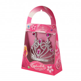 the Crown princess with earrings pink