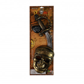 the pirate set with a mask