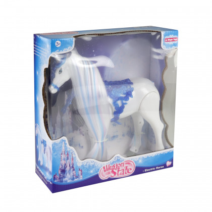 the walking horse with combing hair