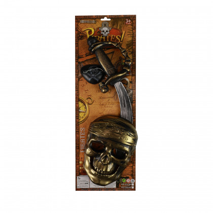 the pirate set with a mask